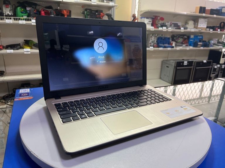 Объявление Asus 15/celeron n4000 ddr4/4gb ddr3/hdd 300 gb/*інтегрована Б/У