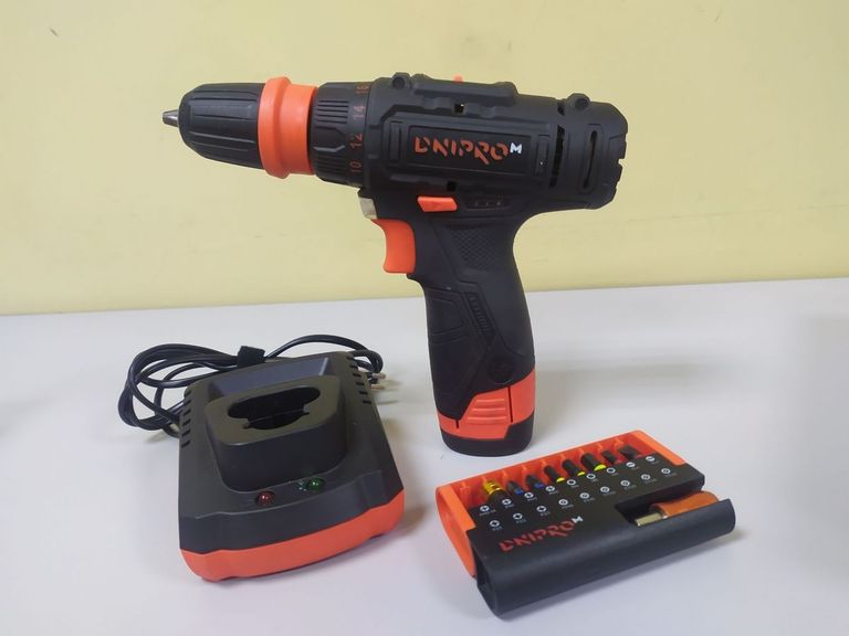 Купить Shijing 9390 2 акб 1,5 ah +зп Б/У