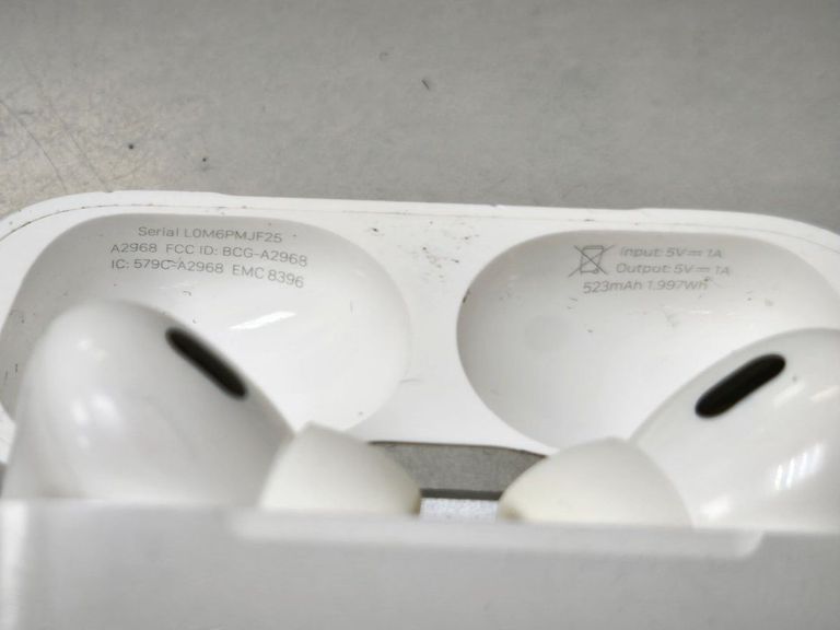 Дешиво Apple airpods pro 2nd generation with magsafe charging case usb-c с ломбарда