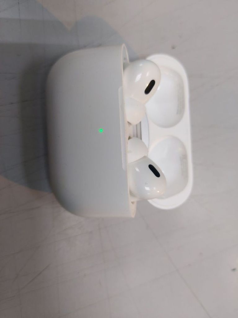 Apple airpods pro 2nd generation with magsafe charging case usb-c Код:01-200795938. Зображення 5