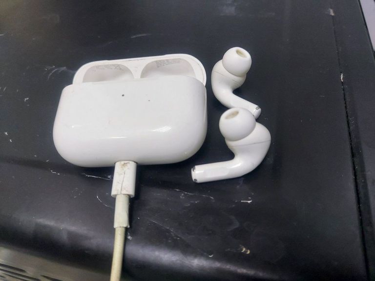 Купить Apple AirPods Pro (MWP22) Б/У