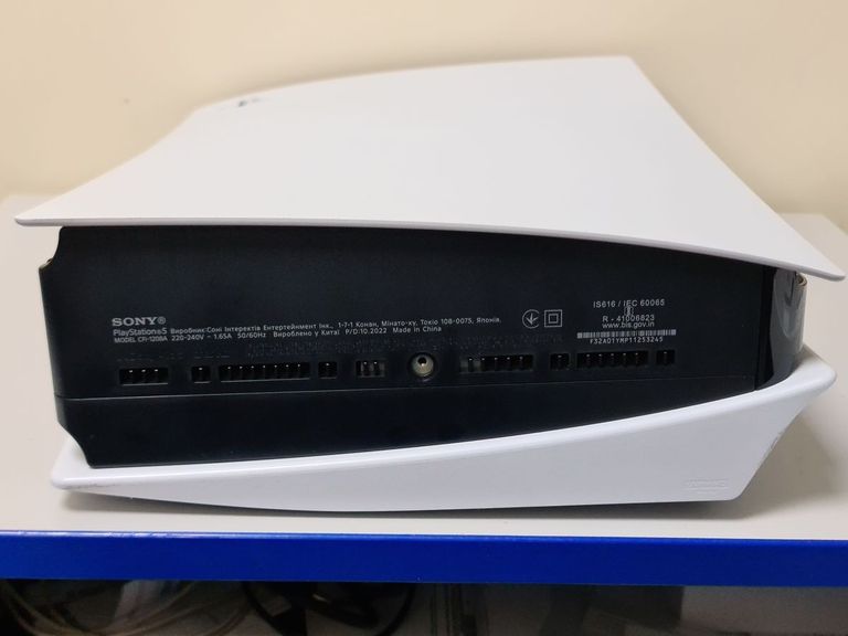 Купити Sony PlayStation 5 825GB Б/У