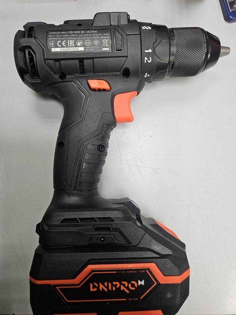 Оголошення Dnipro-M cd-200 bc ultra + 1 акб bp-240 4 ah/ зп Б/У