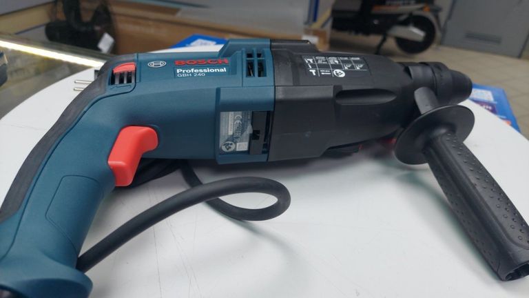 Дешево Bosch gbh 240 з ломбарду