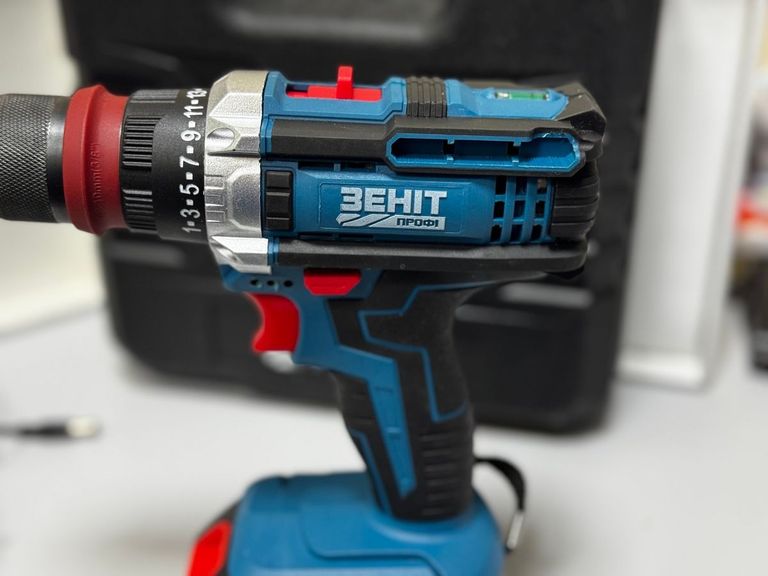 Дешиво Зенит зпша-21/20 dfr с ломбарда