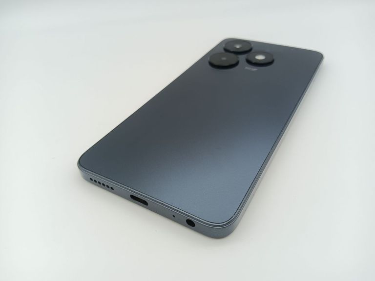 Дешиво Tecno spark 20c bg7n 8/128gb с ломбарда