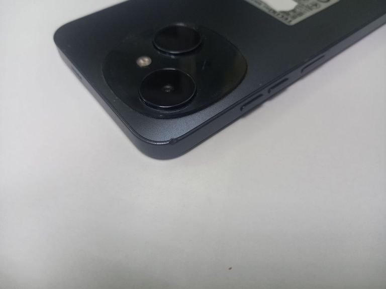 Дешиво Tecno spark go 1 kl4 4/64gb с ломбарда