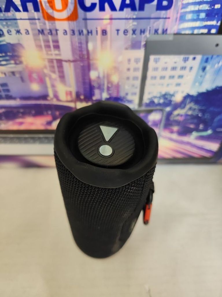 Дешиво Jbl flip 7 с ломбарда