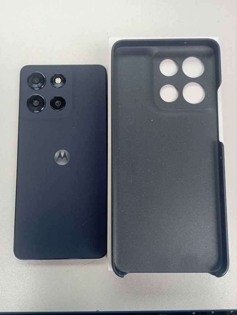 Дешево Motorola moto g86 5g 8/256gb з ломбарду