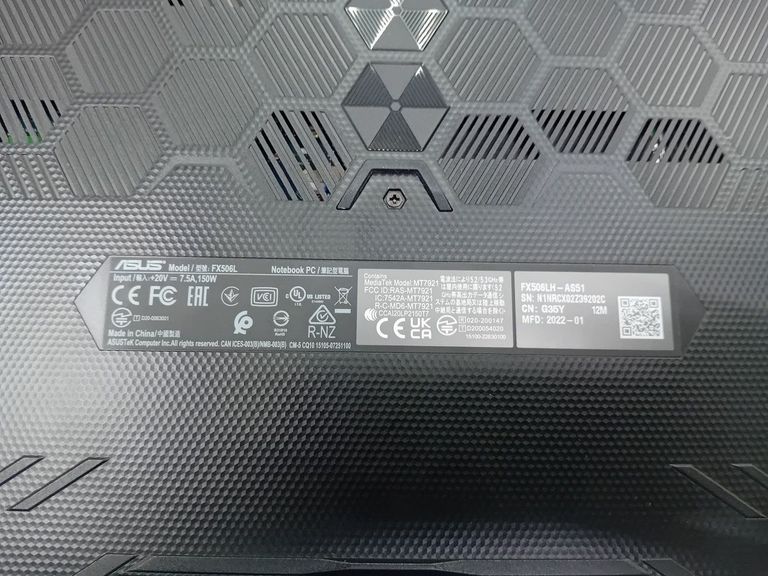 Дешево Asus 15/core i5-10300h ddr4/16gb ddr4/hdd *відсутній/ssd 512 gb/geforce gtx1650ti 4gb з ломбарду