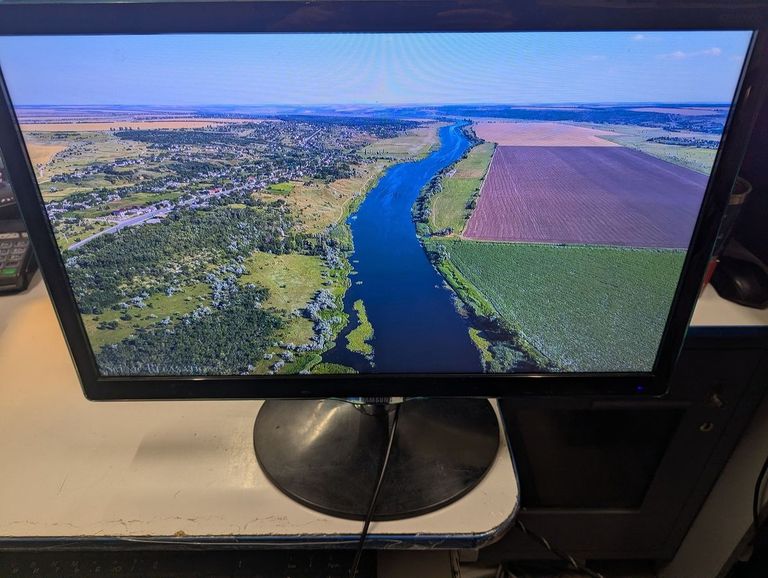 Купити Samsung s22d390h Б/У