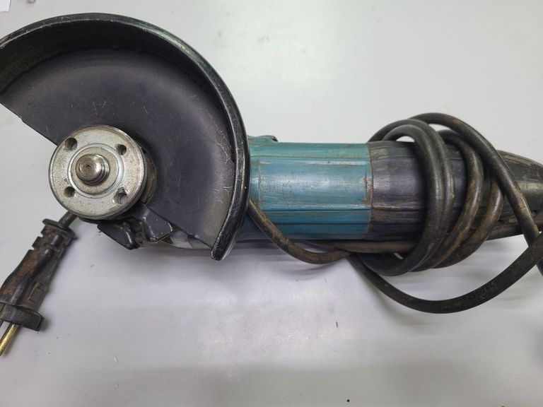 Оголошення Makita GA5030R Б/У