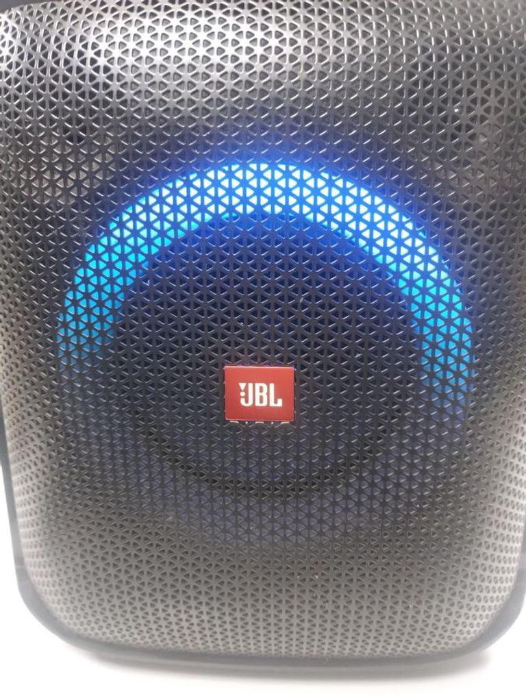 Купити Jbl partybox encore essential Б/У