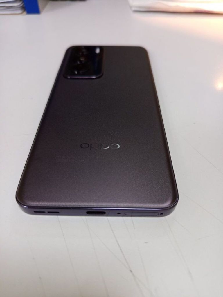 Дешиво Oppo reno12 5g 12/256gb с ломбарда