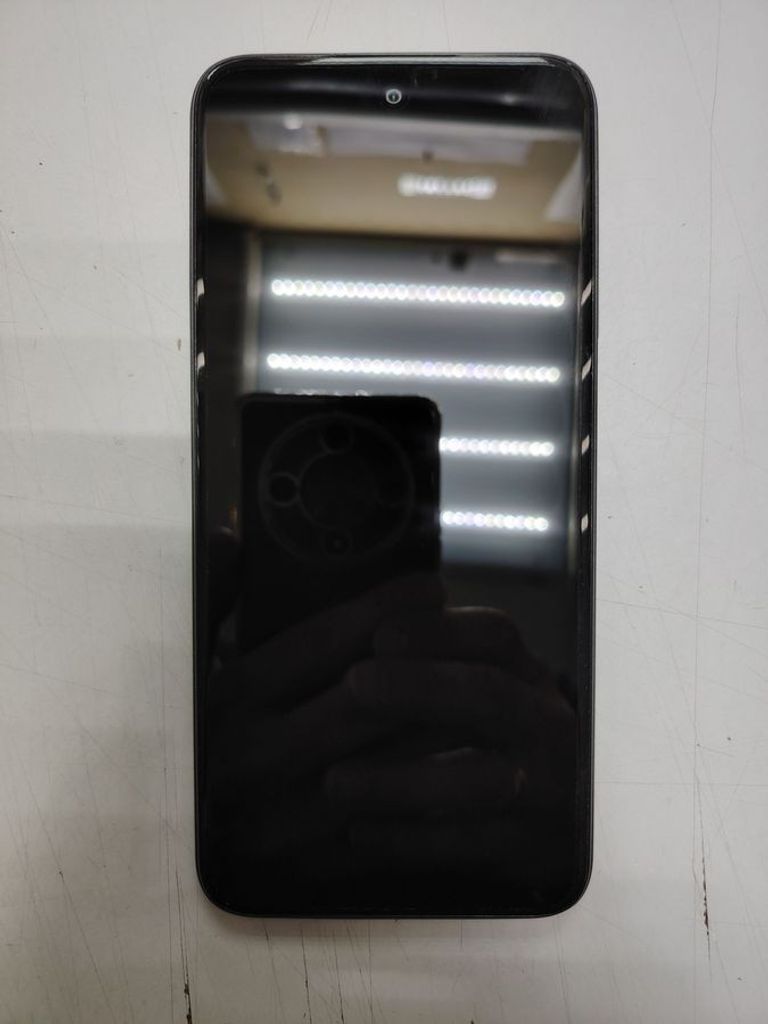 Оголошення Zte Nubia V70 Design 8/128GB Green Б/У