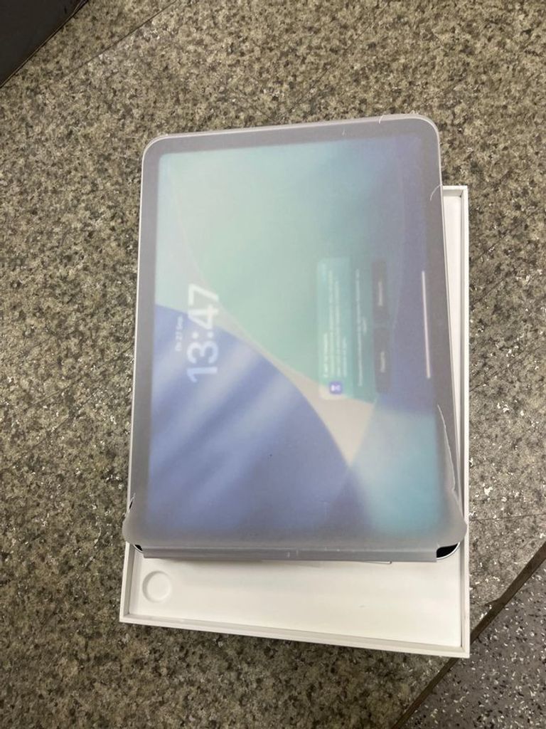 Дешево Apple ipad 10.9 2022 wi-fi 64gb з ломбарду
