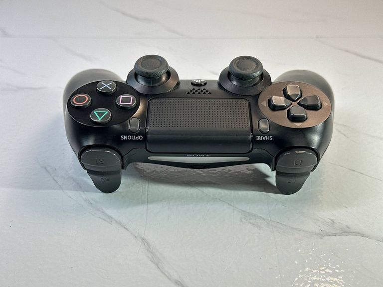 Дешево Sony dualshock 4 v2 з ломбарду