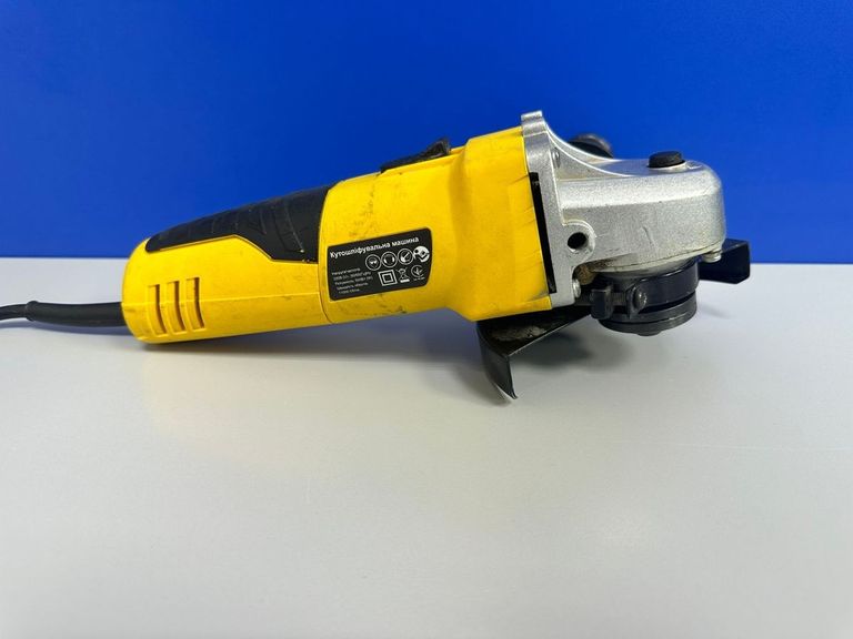 Дешево Houselux без моделі з ломбарду