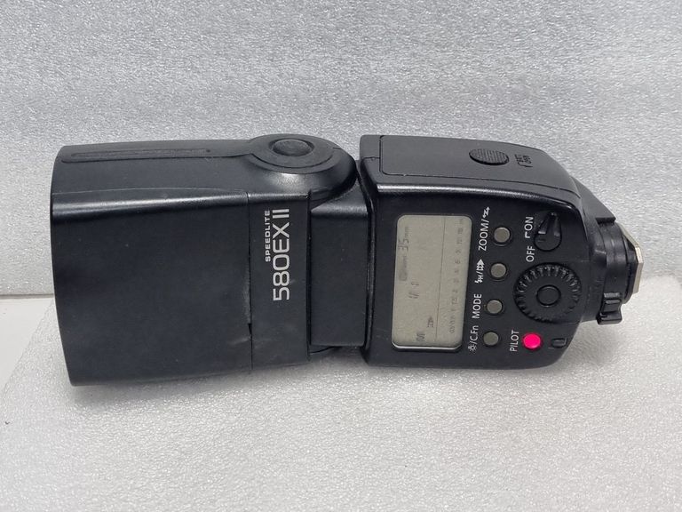 Купить Canon Speedlite 580EX II Б/У