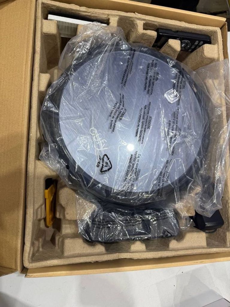 Дешиво Eufy RoboVac 11 с ломбарда