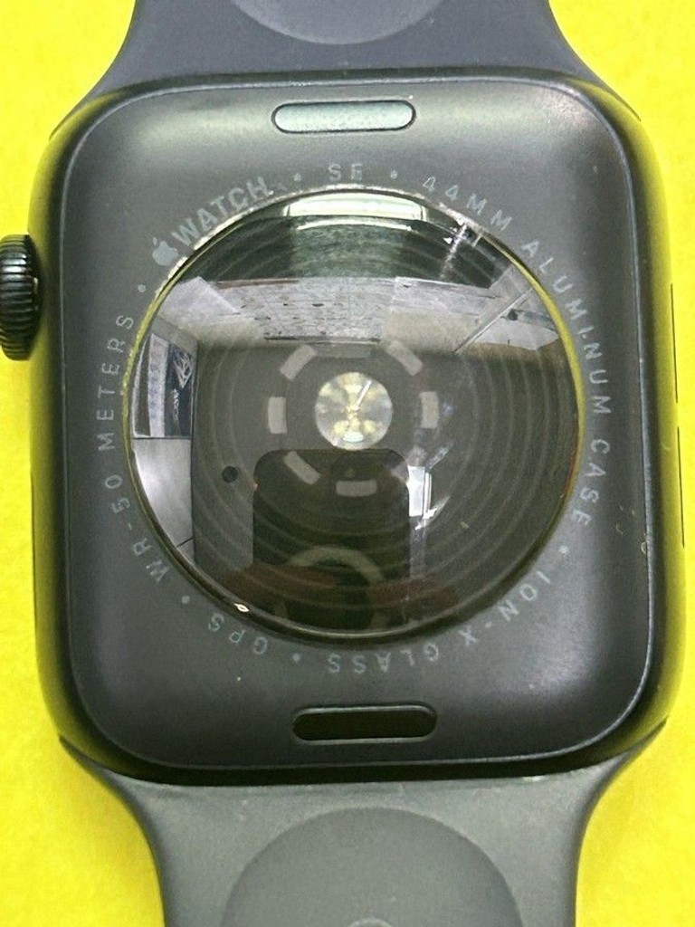 Объявление Apple watch se gps 44mm aluminum case Б/У