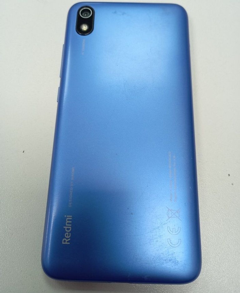 Дешево Xiaomi xiaomi redmi 7a 2/16gb з ломбарду