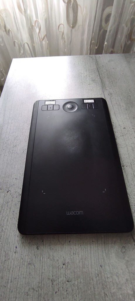 Купити Wacom intuos pro s pth-460 Б/У