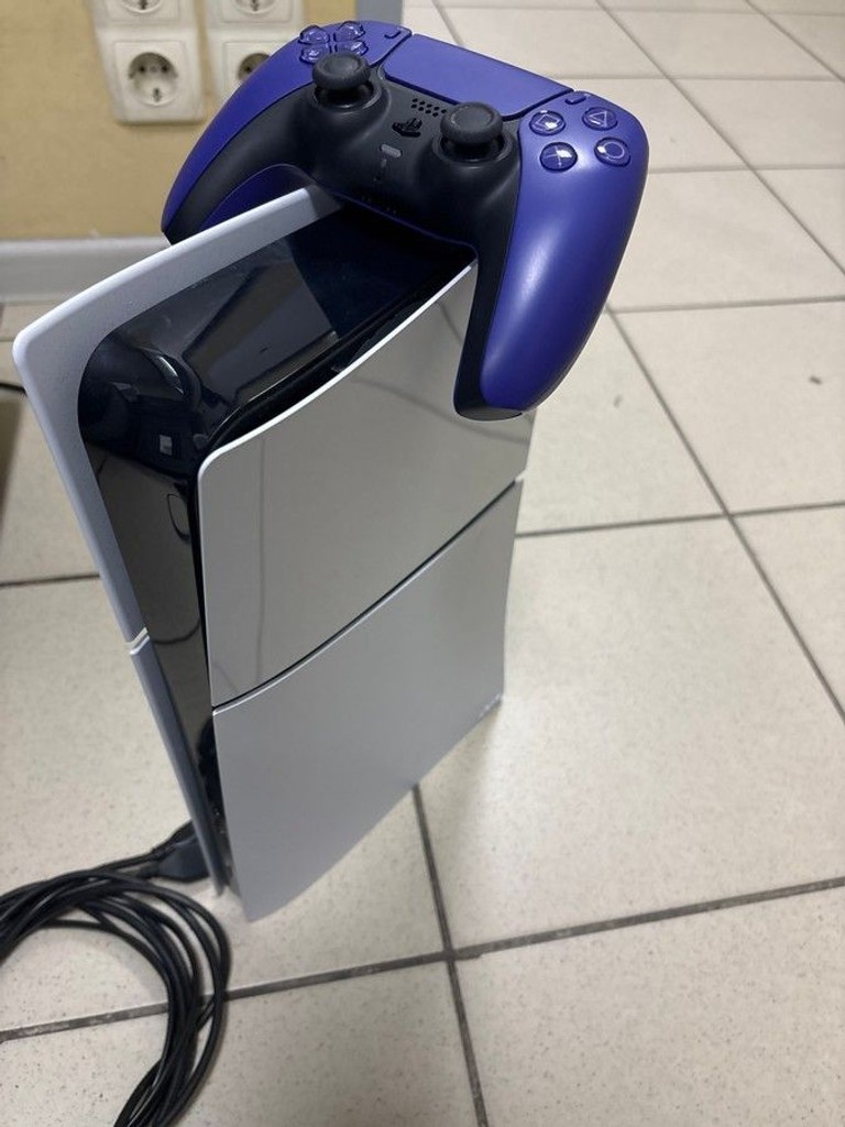 Оголошення Sony PlayStation 5 Slim Digital Edition 1TB Б/У