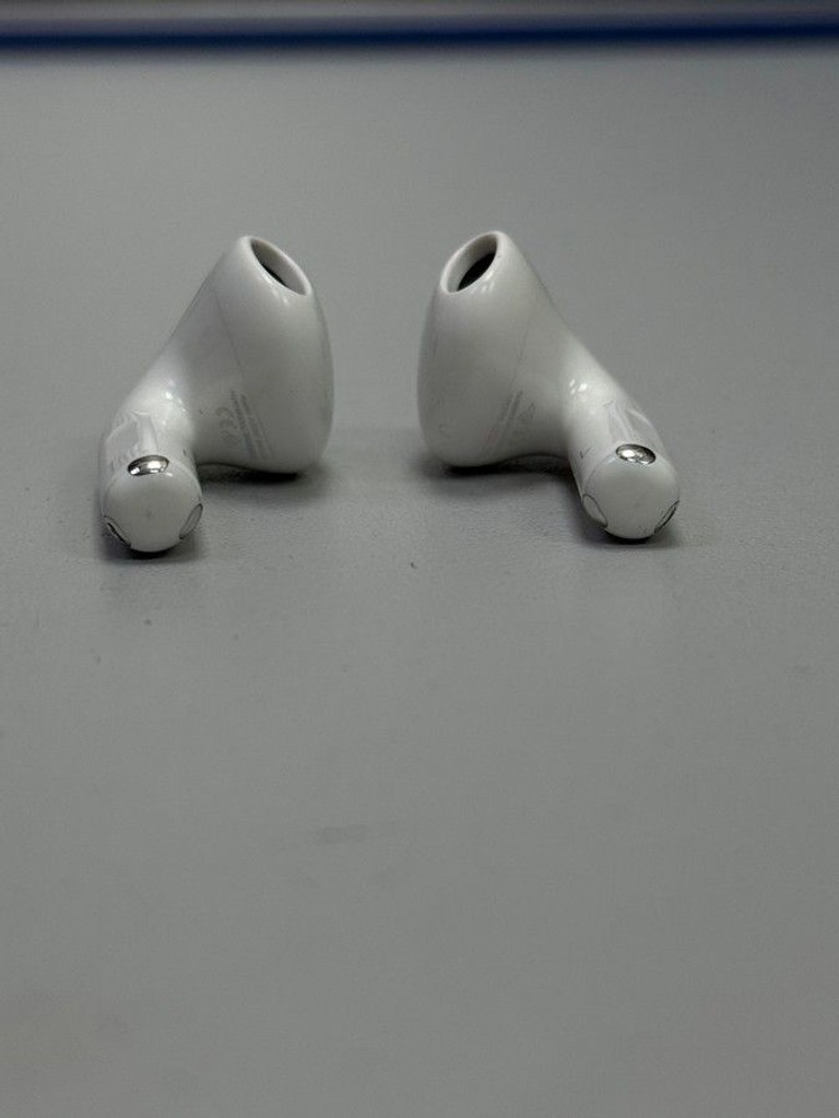 Дешево Apple airpods 4 з ломбарду