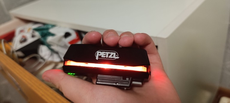 Дешево Petzl R1 з ломбарду