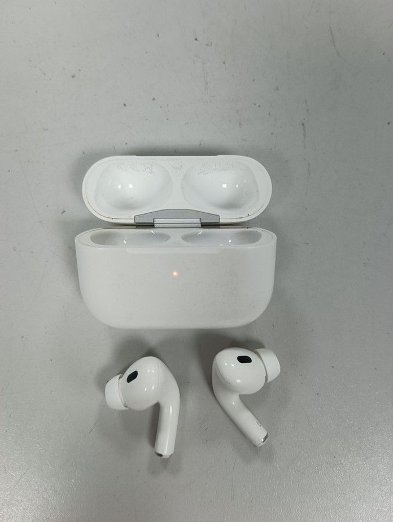 Оголошення Apple airpods pro 2nd generation magsafe Б/У