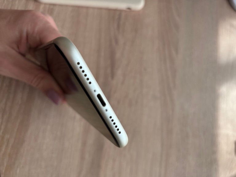 Apple iPhone 11 64GB White (MWL82) Код:null. Зображення 4