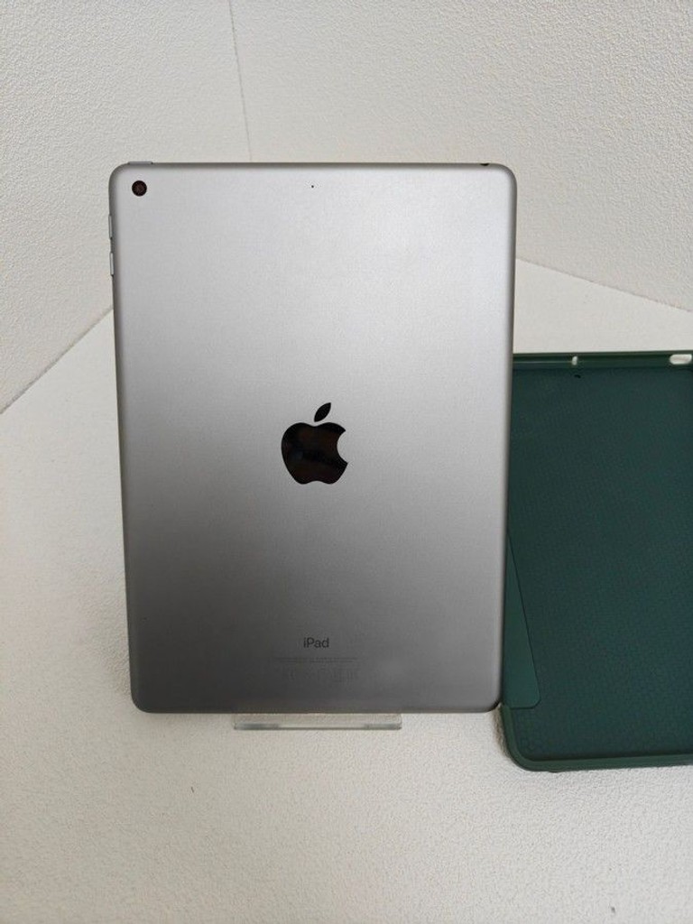 Дешево Apple ipad 5 wifi 32gb з ломбарду