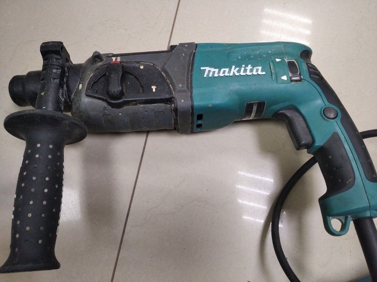 Дешиво Makita HR2470 с ломбарда
