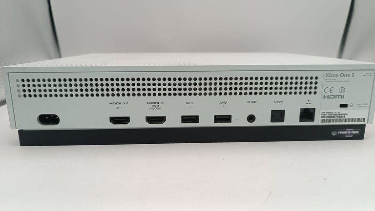 Дешево Microsoft Xbox One S 500GB з ломбарду