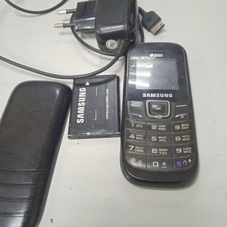 Дешево Samsung e1202i duos з ломбарду