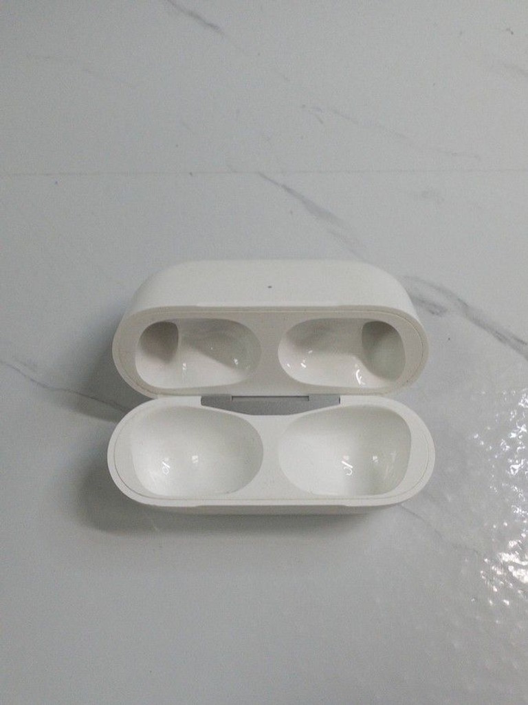 Apple airpods pro 2nd generation with magsafe charging case usb-c Код:01-200989592. Зображення 9