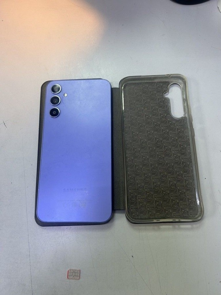 Оголошення Samsung galaxy a34 5g sm-a346e 8/256gb Б/У