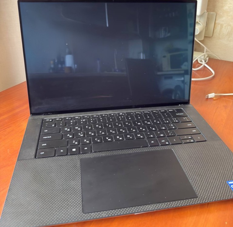 Купити Dell XPS 15 9510 (XPS9510-7309WHT-PUS) Б/У