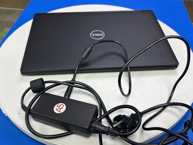 Купить Dell 14/core i5 6300u ddr3/8gb ddr3/hdd *відсутній/ssd 256 gb/*інтегрована Б/У