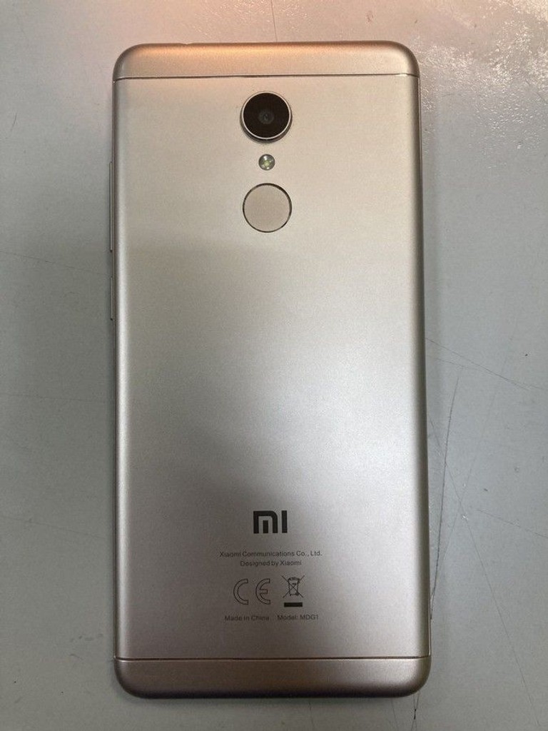 Дешево Xiaomi Redmi 5 2/16GB Black з ломбарду