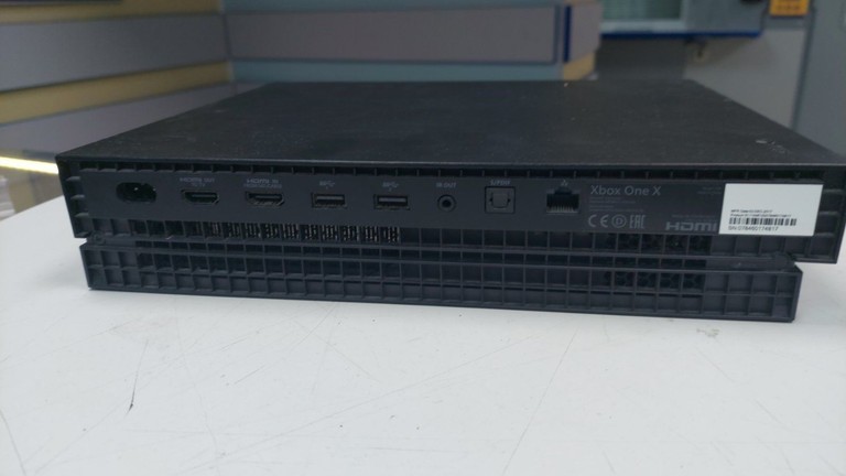 Дешево Microsoft Xbox One X 1TB з ломбарду