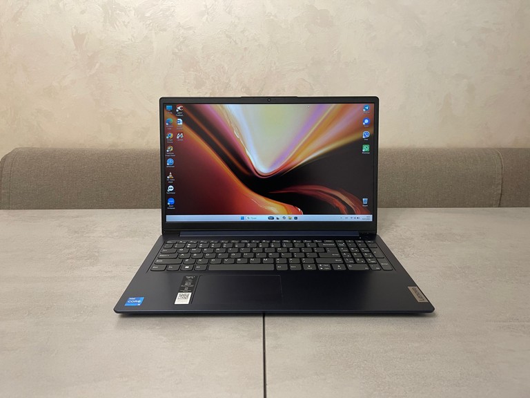 Купити Lenovo IdeaPad 1 15IAU7, 15.6" Б/У
