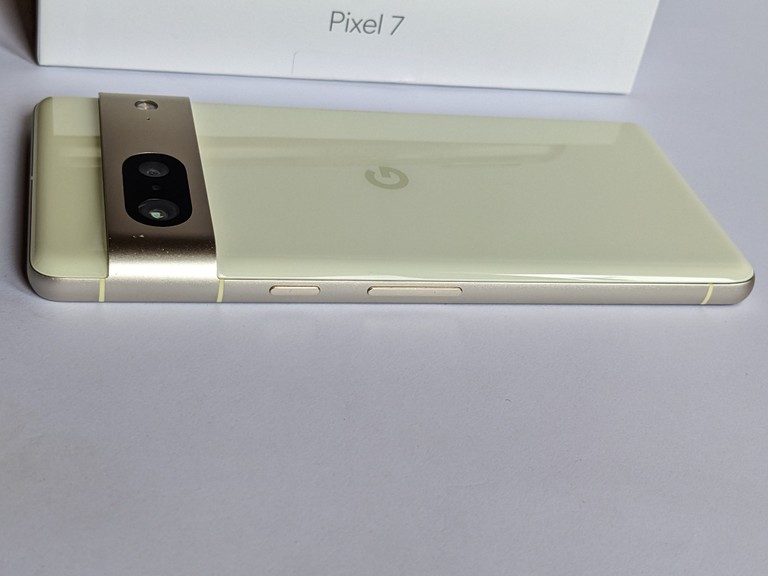 Дешево Google Pixel 7 8/128GB Lemongrass з ломбарду