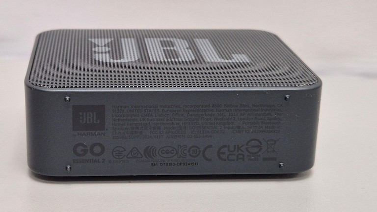 Розпродаж Jbl go essential 2, продавець Техноскарб