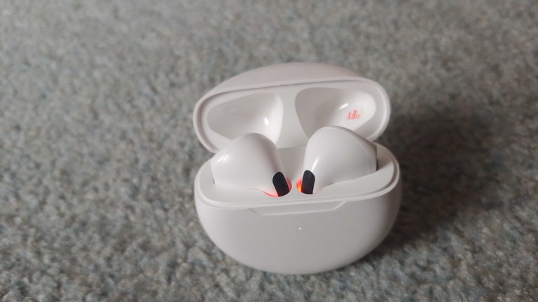 Купити Наушники Bluetooth Pro6 Беспроводные Сочный Мягкий Басс Чистый Звук Студийные Новые Б/У