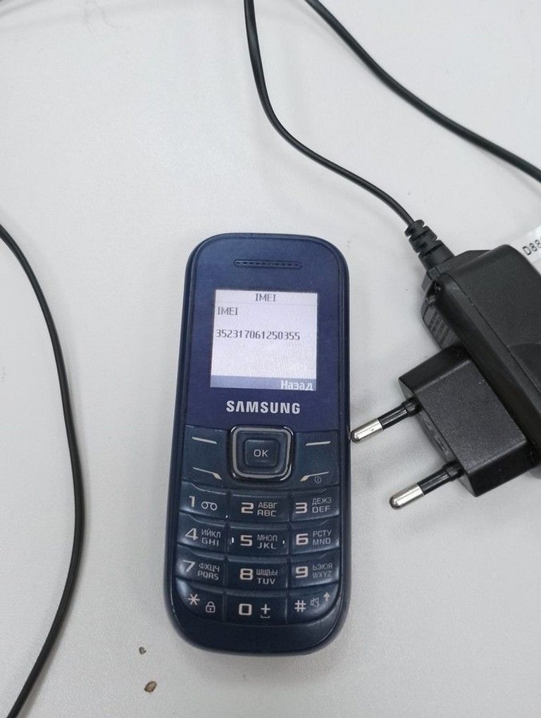 Купити Samsung GT-E1200i Б/У