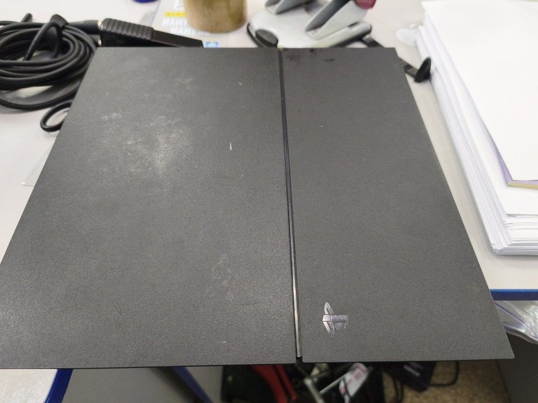 Купити Sony playstation 4 500gb Б/У