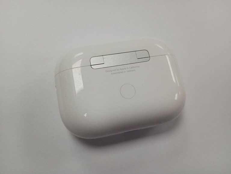 Apple airpods pro 2nd generation with magsafe charging case usb-c Код:01-201112831. Изображение 5