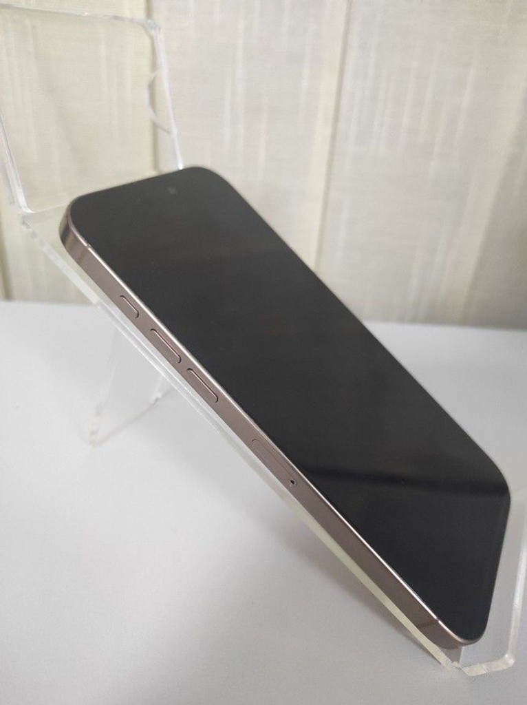 Оголошення Apple iphone 16 pro max 1tb Б/У